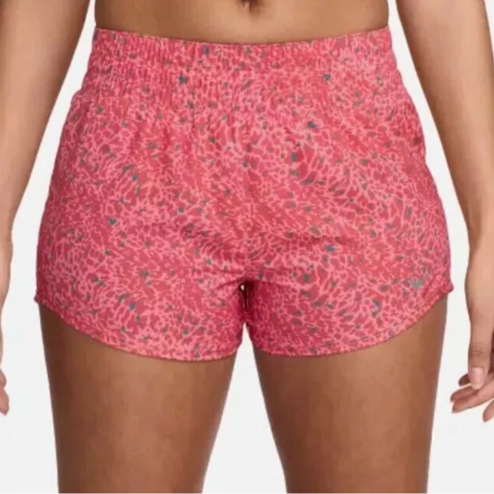 Nike Women's One Dri-FIT Mid-Rise 3" Brief-Lined Shorts, Coral Chalk, XS